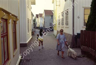 Marstrand gata hus folk 961513