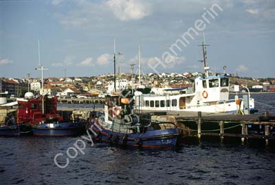 Marstrand hamn bogserbåtar färja 961542