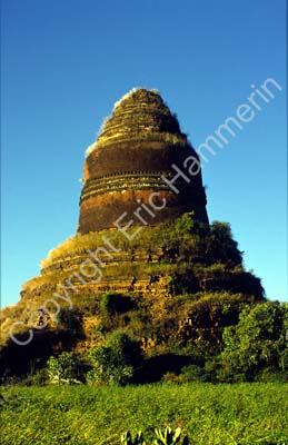 Pagoda ruin in Pagan 867412