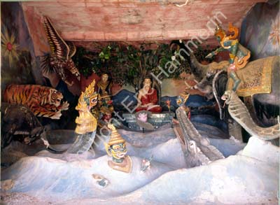 Shwezigon pagoda area figures diorama 852021