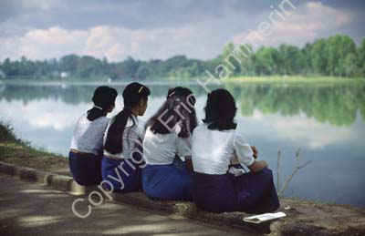 Women by lake in Rangoon 868827