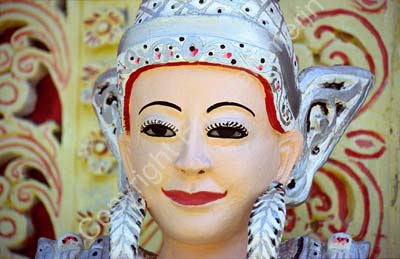 Figure head in Schwedagon 869023