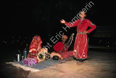 Artists traditional  clothes Rajasthan 004940