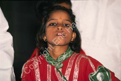 Girl artist traditional  clothes Rajasthan 004920b