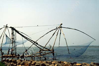 Chinese fishing nets Cochin 826011