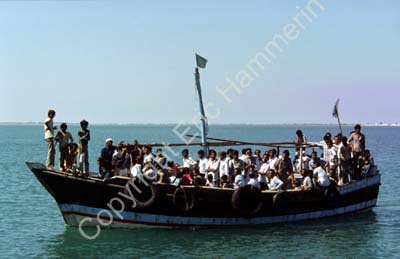 Ferry to Bet island near Okha 861634