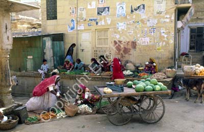 Fruit and vegetable market Jaisalmer 857634