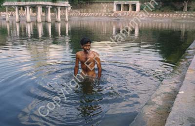 Pond Varadaraja temple Kanchipuram 854129