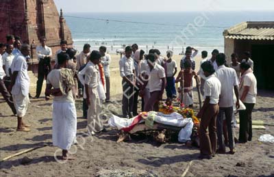 Cremation is prepared in Puri 853434