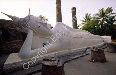 Ayutthaya reclining Buddha 851129