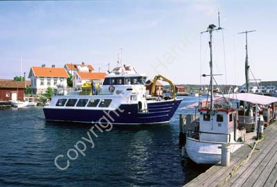 Gullholmen färja hamn båtar 990128