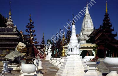 Htilominlo temple 852015