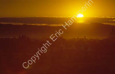 Sunset over Pagan 867316