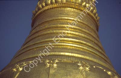 Central stupa Schwedagon 868717