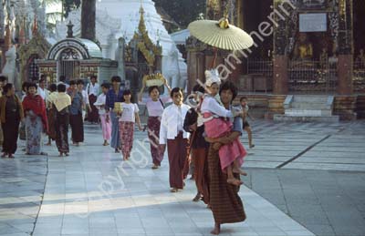 Procession at Schwedagon 868721