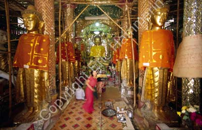 Temple interior Schwedagon 852620