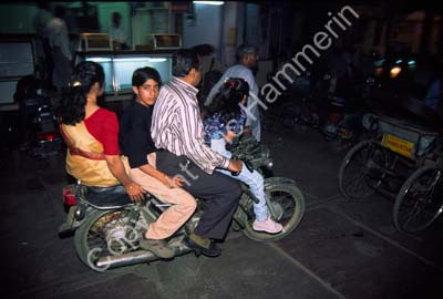 Family four on motor bike 003201