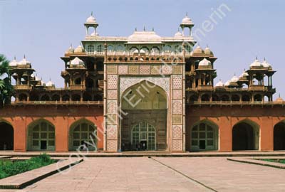 Sikandra Akbar's tomb 003139