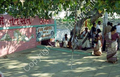 Entrance to underground Hanuman temple Dwarka 861604