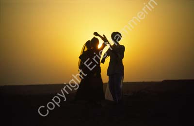 Music and dance outside Jaisalmer 863706