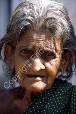 Old woman Madurai 826633
