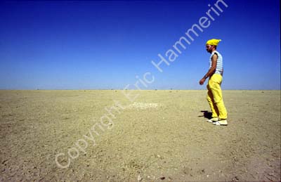 Tourist with turban in desert Rajasthan 863911