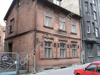 R040921 (7)