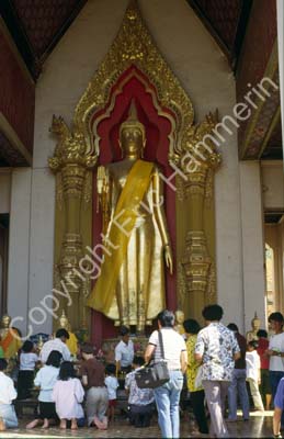 Nakhon Pathom Buddha statue people 8725538