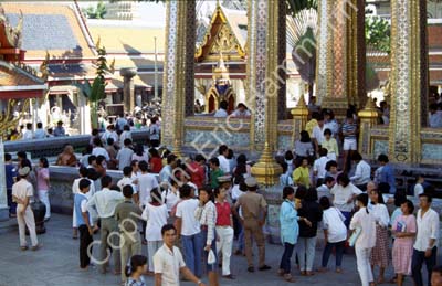 Visitors Wat Phra Keo 8710614