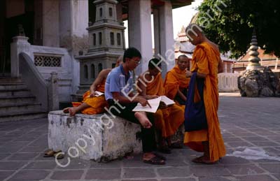 Wat Po monks 851315
