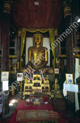 Temple interior 8723102